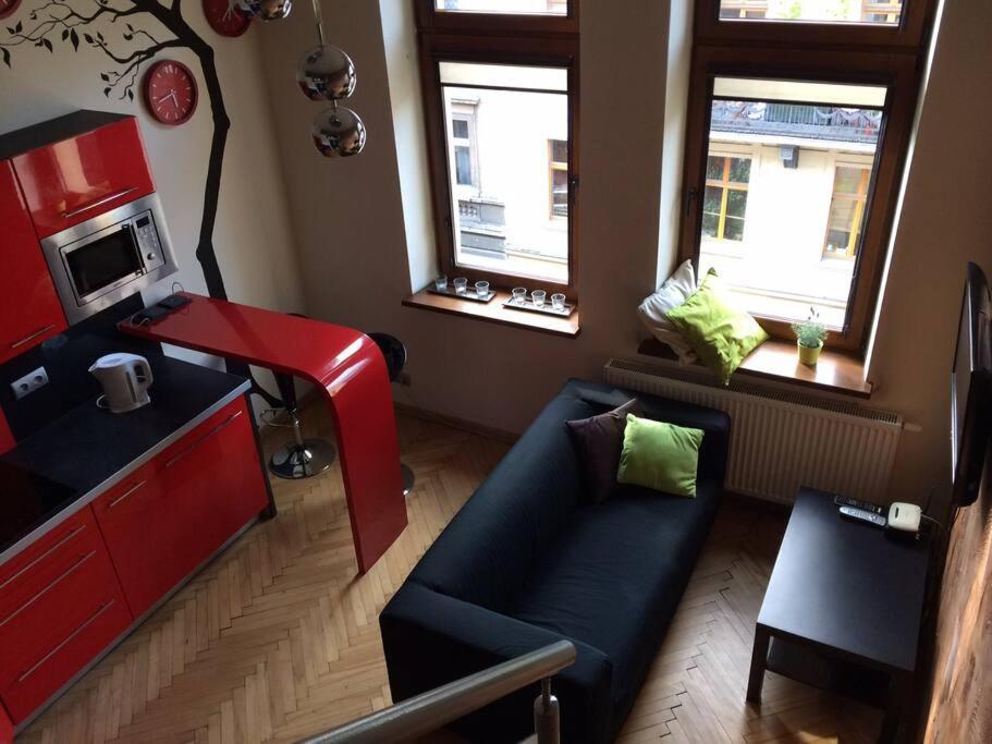 Studio In The Center -Easy Access From The Airport 克拉科夫 外观 照片
